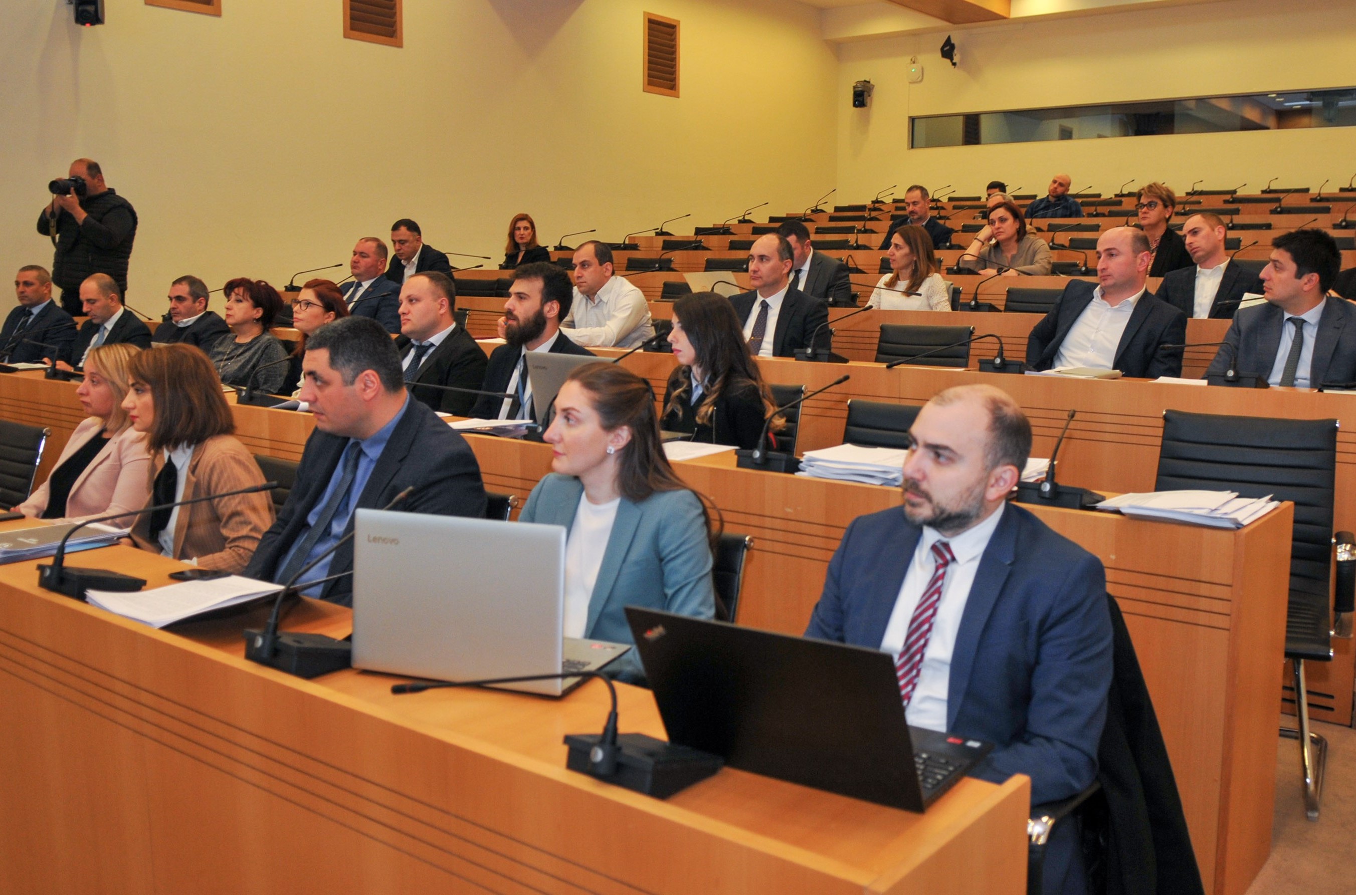 The parliamentary audit group discussed the financial audit reports of the ministries