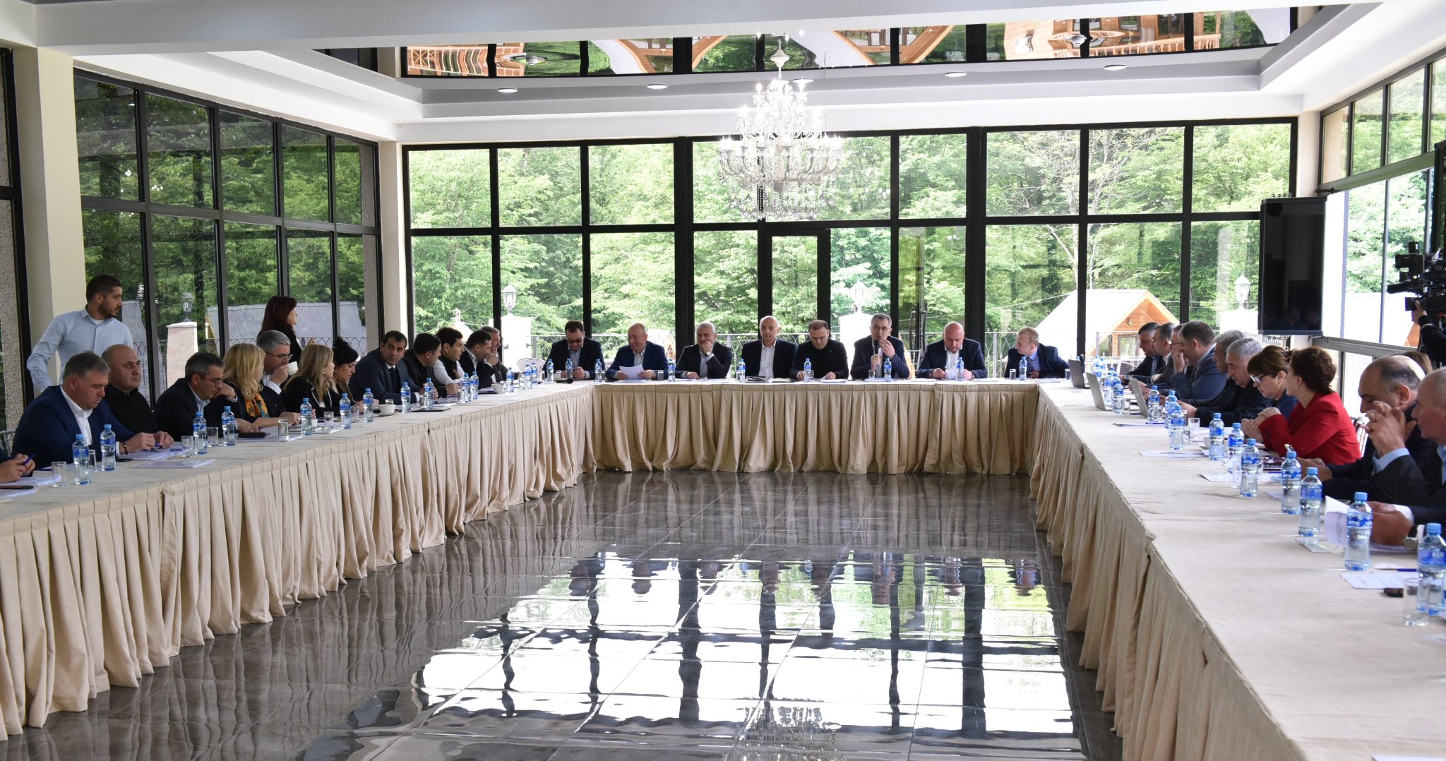 თვითმმართველი ერთეულების აუდიტები საპარლამენტო კომიტეტის გასვლით სხდომაზე განიხილეს