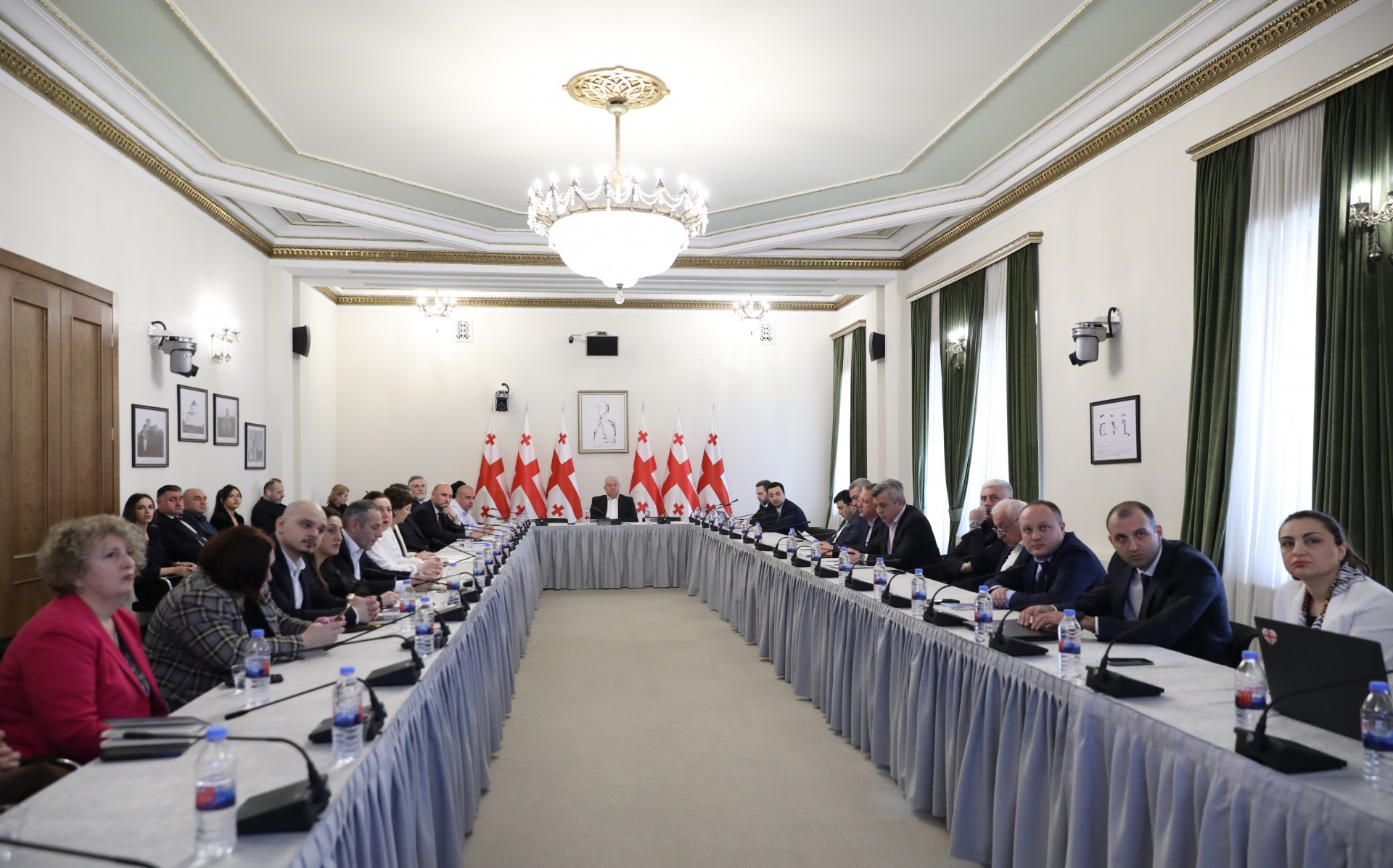 Auditors Presented Two Audit Reports to the Working Group in Parliament