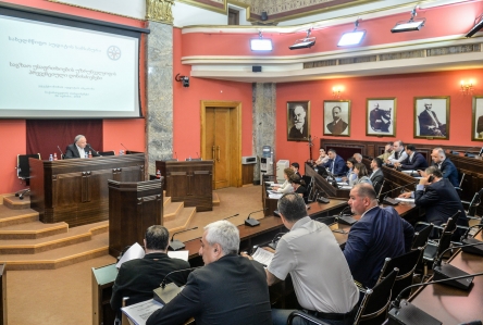 სახელმწიფო აუდიტის სამსახურმა პარლამენტში ორი ანგარიში წარადგინა