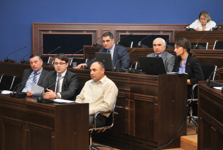სახელმწიფო აუდიტის სამსახურის ანგარიშების განმხილველმა პარლამენტის სამუშაო ჯგუფმა თავდაცვის სამინისტროს ანგარიში მოისმინა