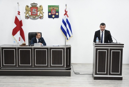სახელმწიფო აუდიტის სამსახურმა აჭარის ავტონომიური რესპუბლიკის უმაღლეს საბჭოს ბიუჯეტის შესრულების ანგარიში წარუდგინა